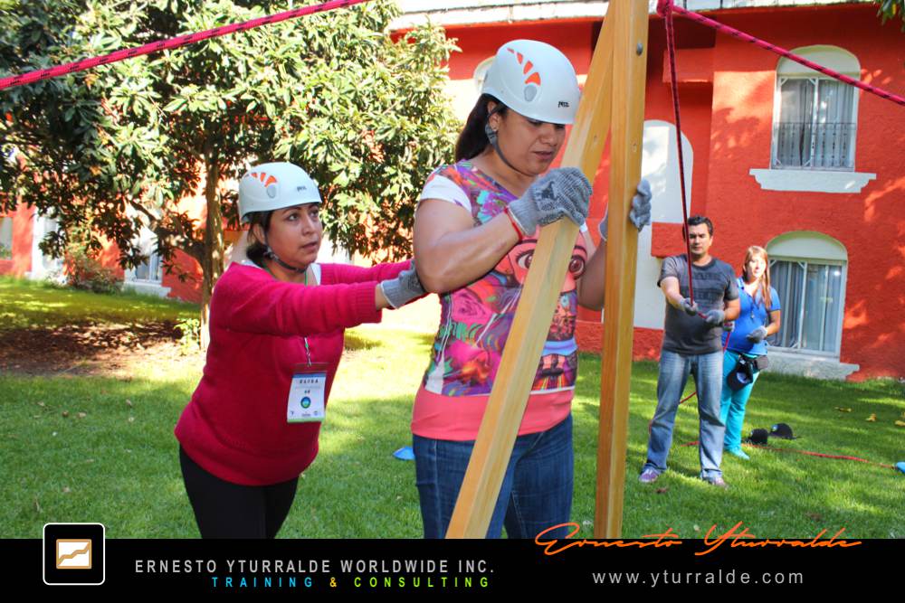 Coach Talleres de Cuerdas | Dinámicas de Grupos y Actividades para Team Building Empresarial