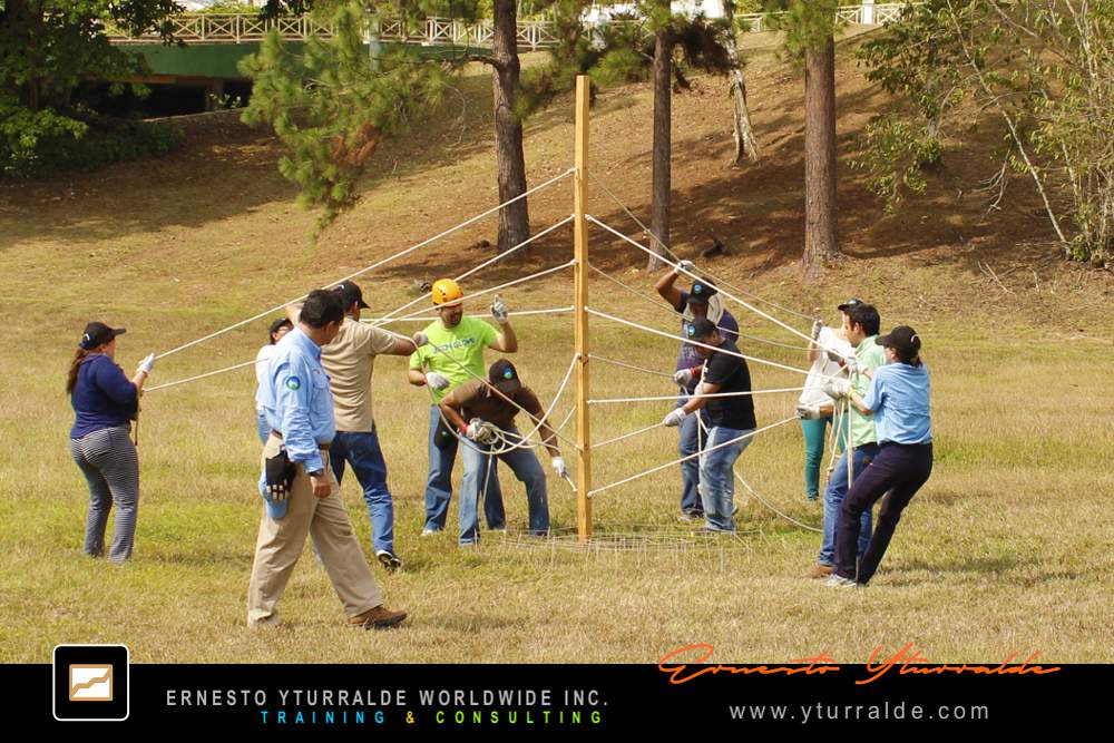 Coach Talleres de Cuerdas | Dinámicas de Grupos y Actividades para Team Building Empresarial