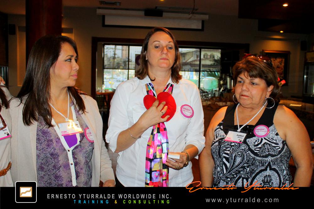 Team Building LATAM, El Caribe y USA Talleres de Cuerdas Bajas | Team Building Empresarial para el desarrollo de equipos de trabajo